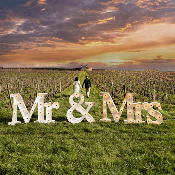 Location Grand lettres et Chiffres lumineux Mr & Mrs-35